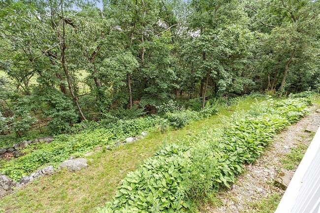 Building Photo - 2 Sunset Ridge