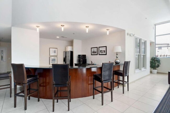 Building Photo - 384 Ralph McGill Blvd NE