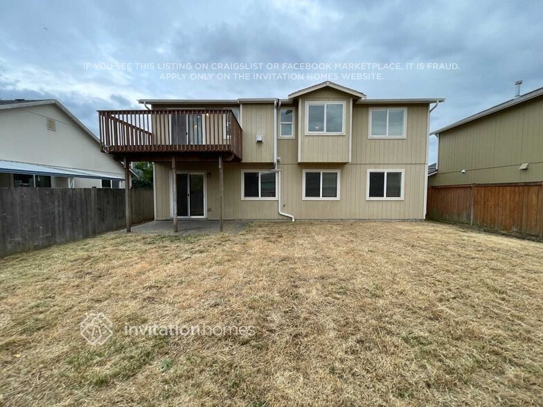 Building Photo - 14624 80th Ave E