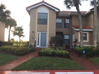 Building Photo - 10910 Lakemore Ln
