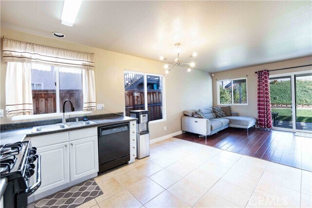 Building Photo - 44594 Johnston Dr