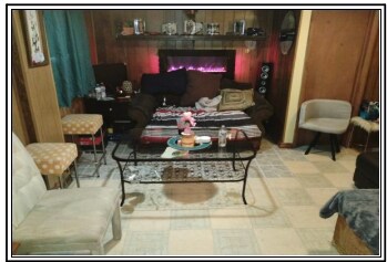 West room - 122 E Vidas Ave