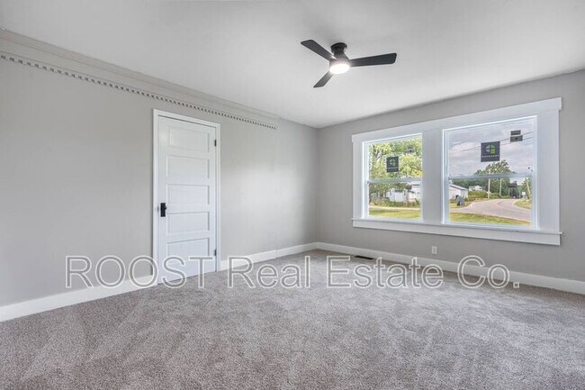 Building Photo - 2445 Infirmary Rd