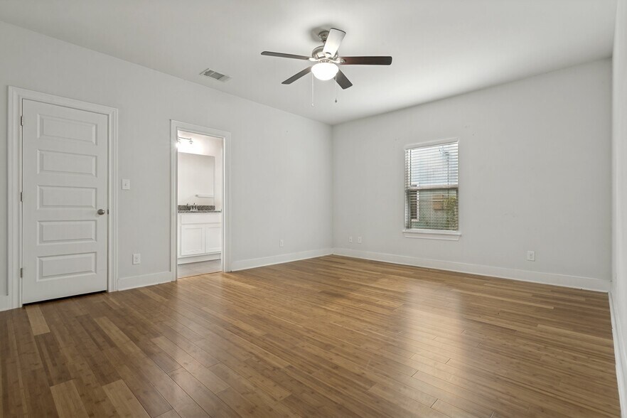 Building Photo - 423 Channing Ave