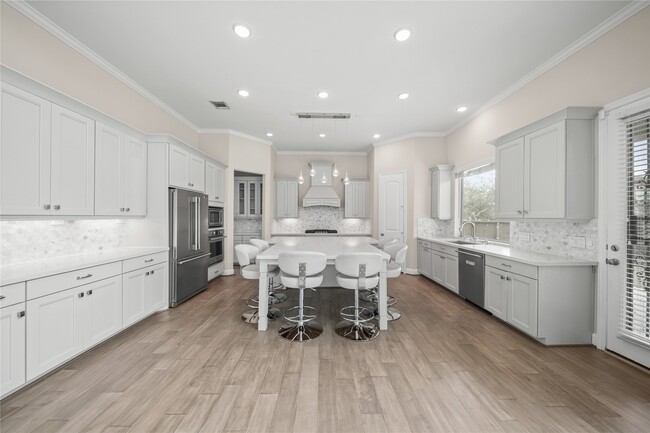 Building Photo - 6411 Tarrion Bay Ln
