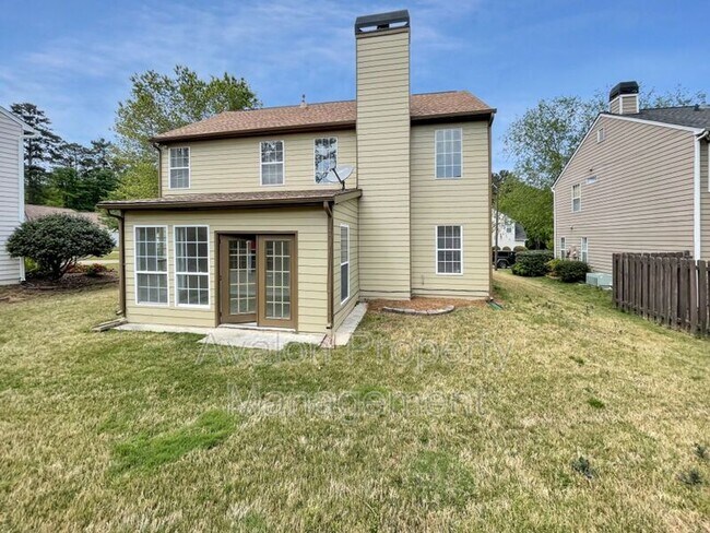 Building Photo - 1926 Leacroft Ct