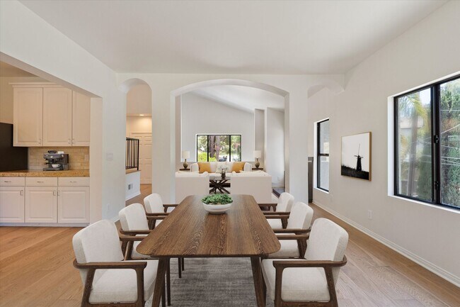 Building Photo - Renovated Single Family Home in Prime Wood...