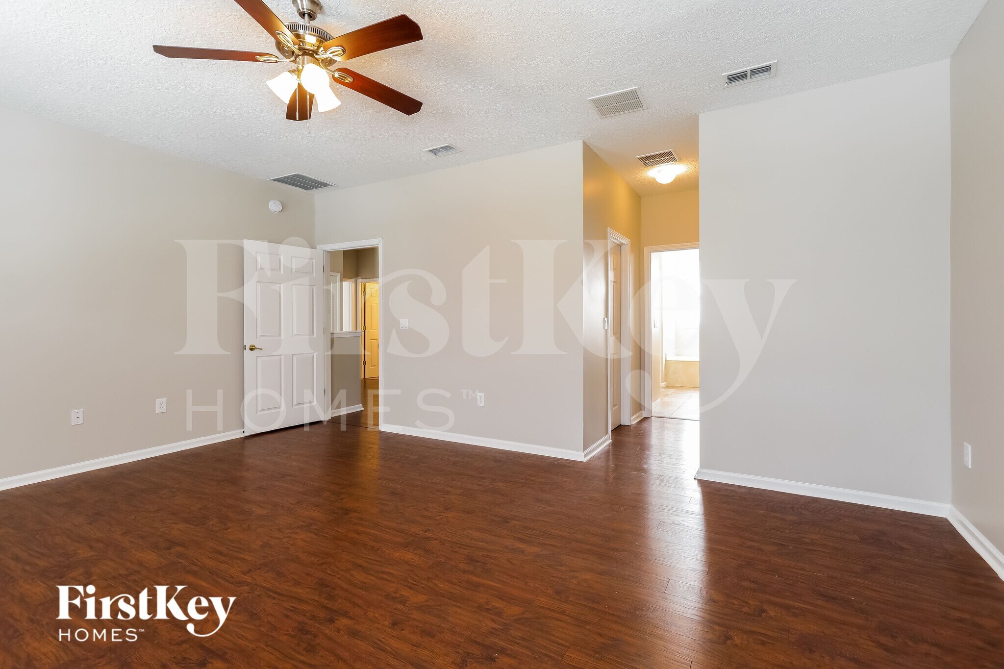 Building Photo - 1559 Majestic View Ln