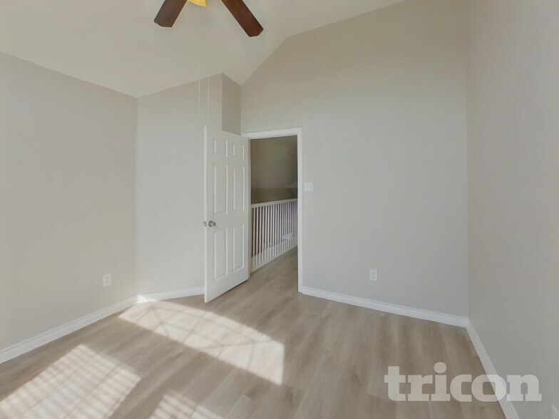 Building Photo - 1533 Mill Creek Dr