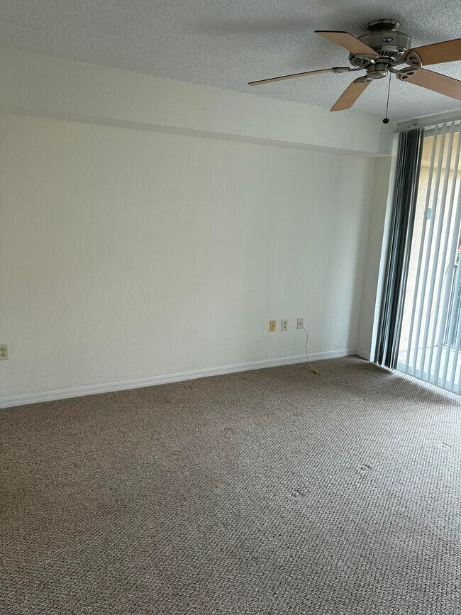 Building Photo - 1801 N Flagler Dr