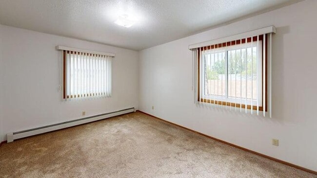 Building Photo - 2738 Gateway Ave