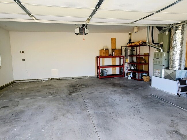 Building Photo - 58064 Bonanza Dr