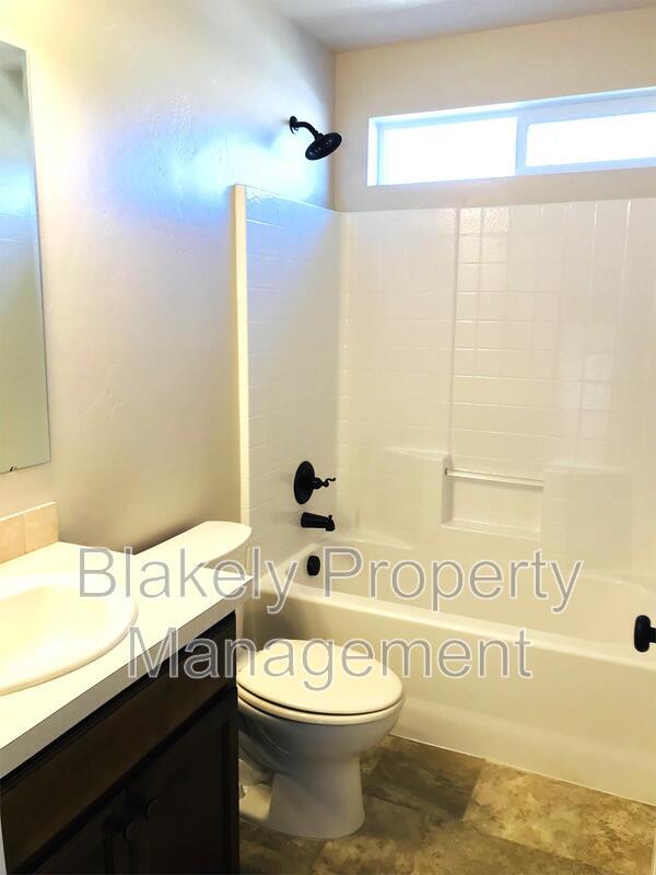 Building Photo - 6705 E Thornton St