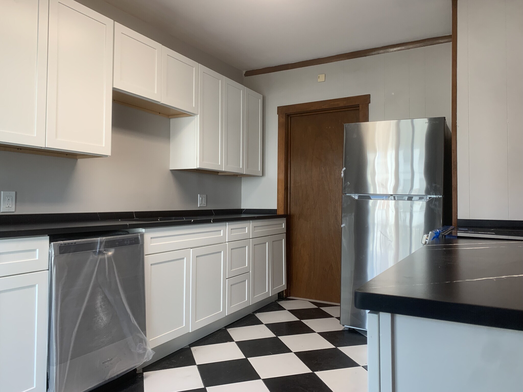 Building Photo - 81 Litchfield St