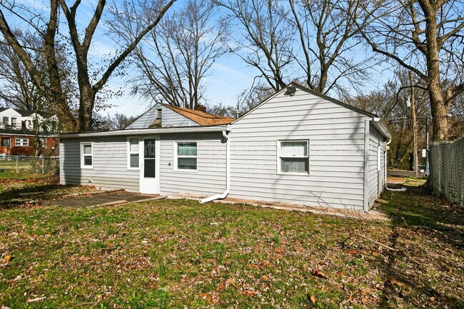 Building Photo - 10019 Northgate Dr