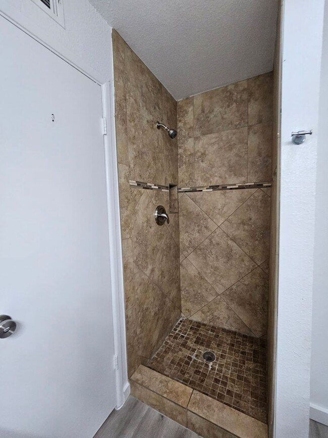 Building Photo - Updated 4BR Home | Pool + 2 Car Garage | Single Level