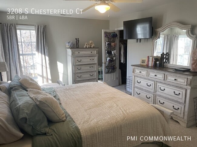 Building Photo - 3208 S Chesterfield Ct