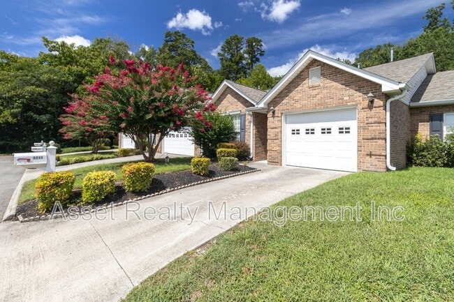 Building Photo - 3211 Misty Hill Way