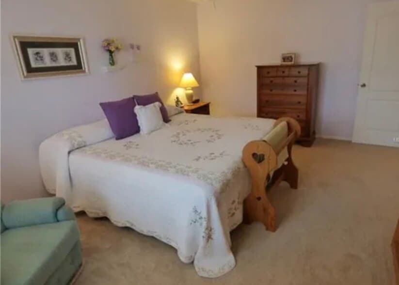 Building Photo - 2802 Salamanca St