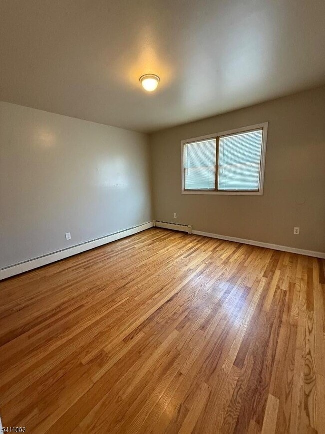 Building Photo - 52 Frederick St