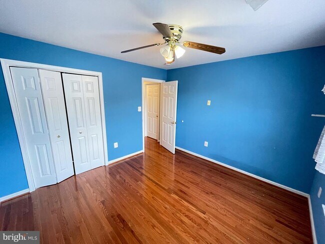 Building Photo - 11222 Bel Aire Ct