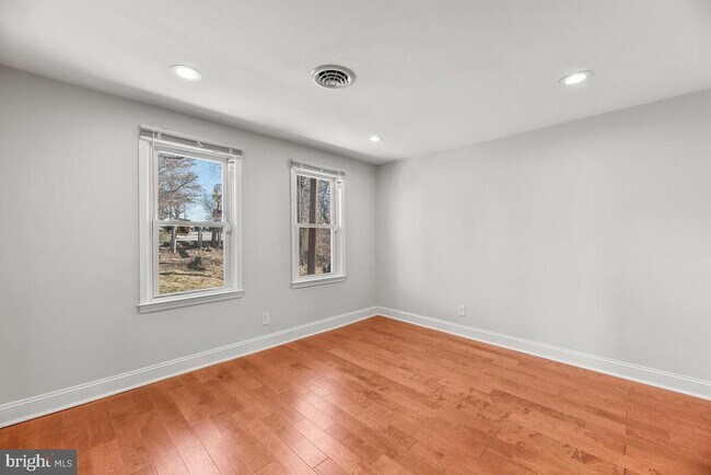 Building Photo - 6466 Loudon Ave
