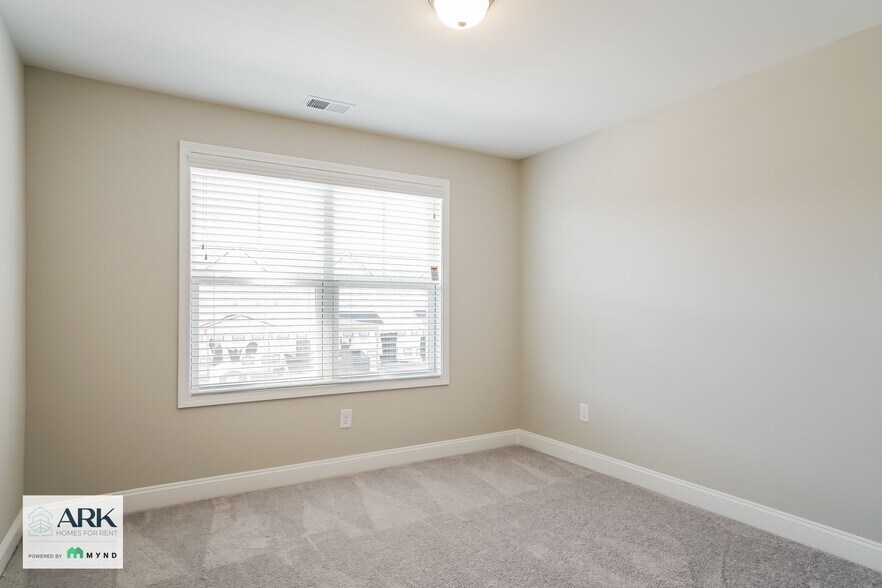 Building Photo - 3750 Summer Bay Trl