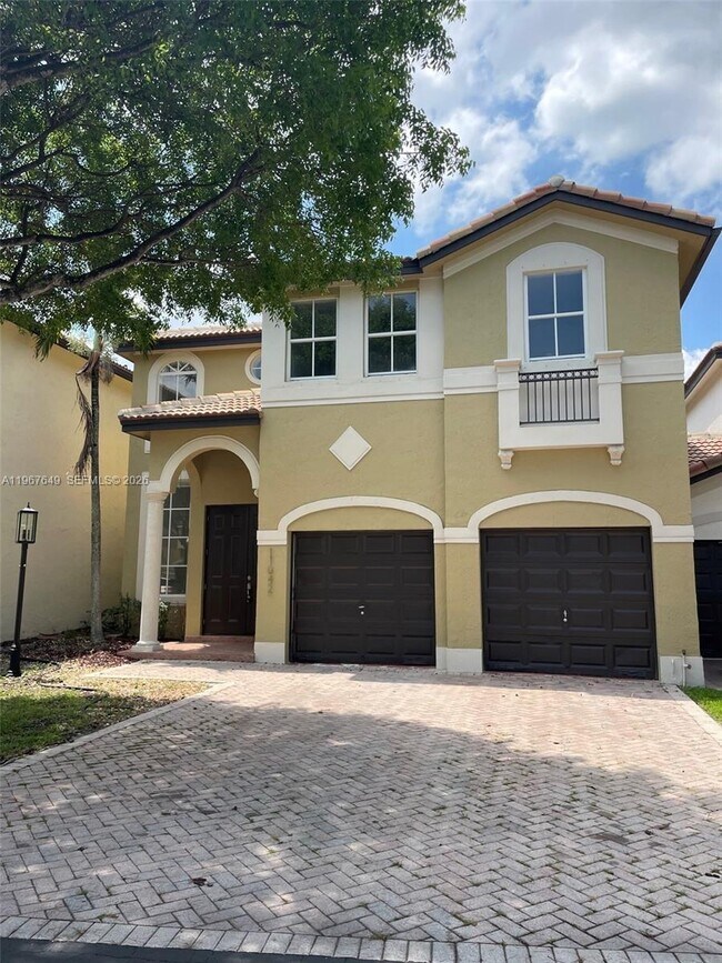 Building Photo - 11042 NW 48th Ln