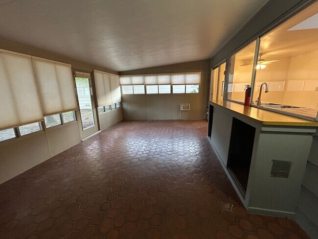 Building Photo - 2bd/2ba home in Oakmont's 55+ adult Community