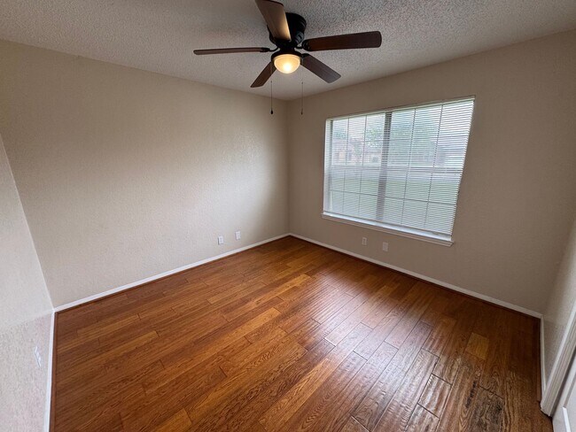 Building Photo - 4-Bedroom House for Rent in Killeen