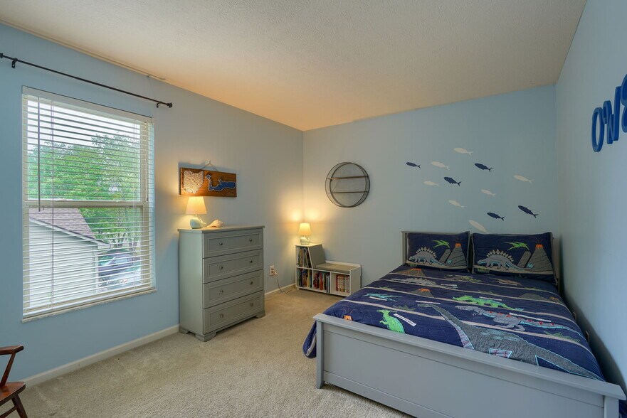 Building Photo - 6850 Fox Run Dr