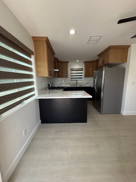 Building Photo - 745 N Doan Dr