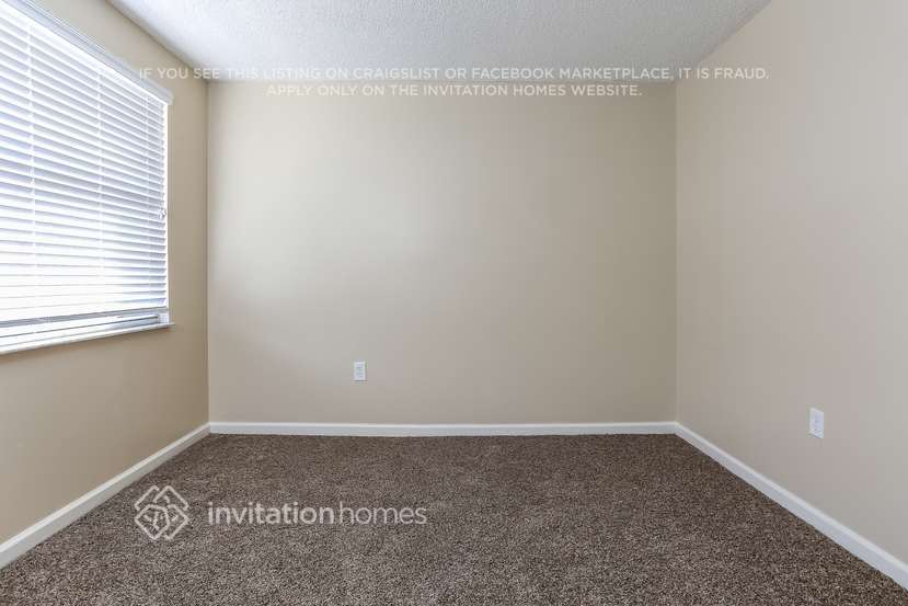 Building Photo - 5275 NW 186th Ln