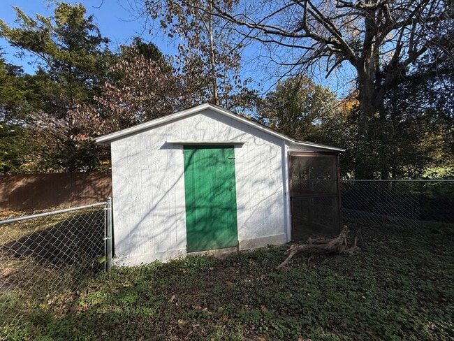 Building Photo - House in Grand Rivers
