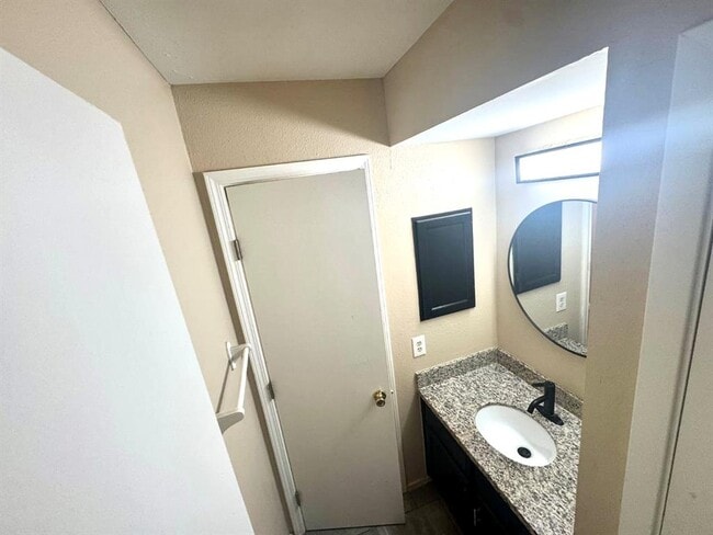 Building Photo - 19226 Plantain Dr