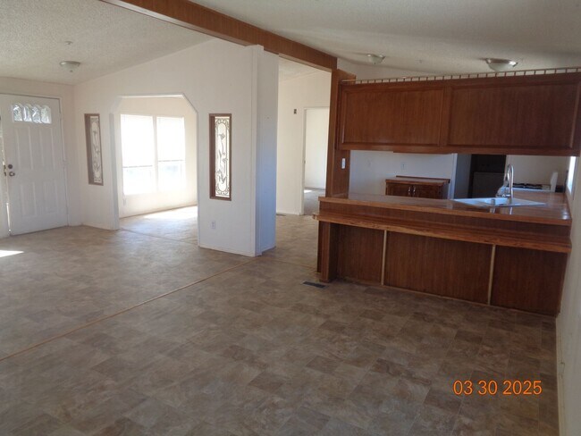 Building Photo - Country Living 3 bedroom 2 bathroom offering 1344 sq. ft.