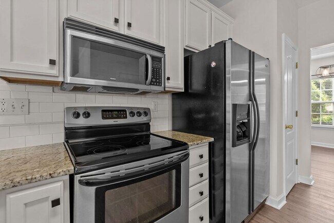 Building Photo - Beautiful 2-Bedroom, 2.5-Bath condo for Rent in Virginia Beach
