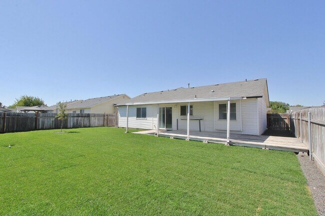 Building Photo - 3721 Pierre Ave