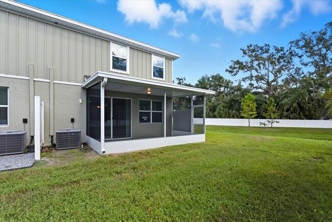 Building Photo - 10971 Quickwater Ct