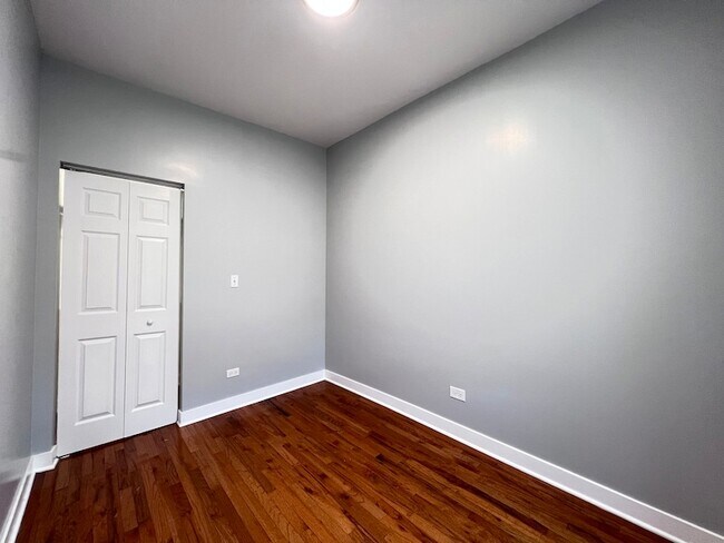 Building Photo - 6402 S Eberhart Ave