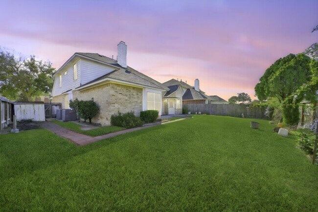 Building Photo - 522 Jay's Ln