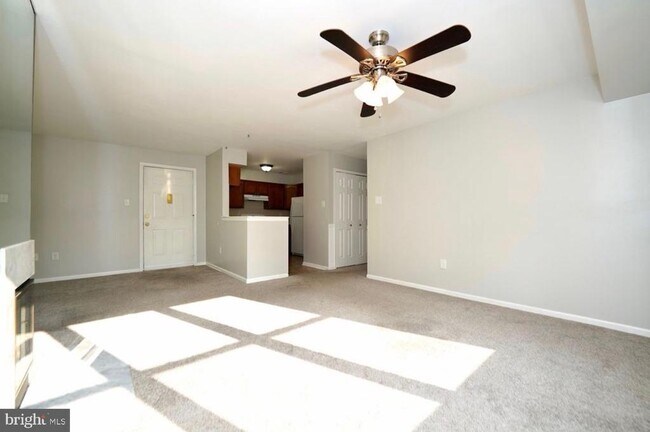 Building Photo - 5630 Ringwood Dr