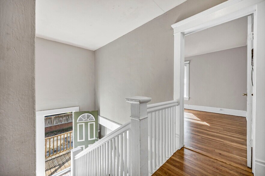 Building Photo - 3125 Heyward St