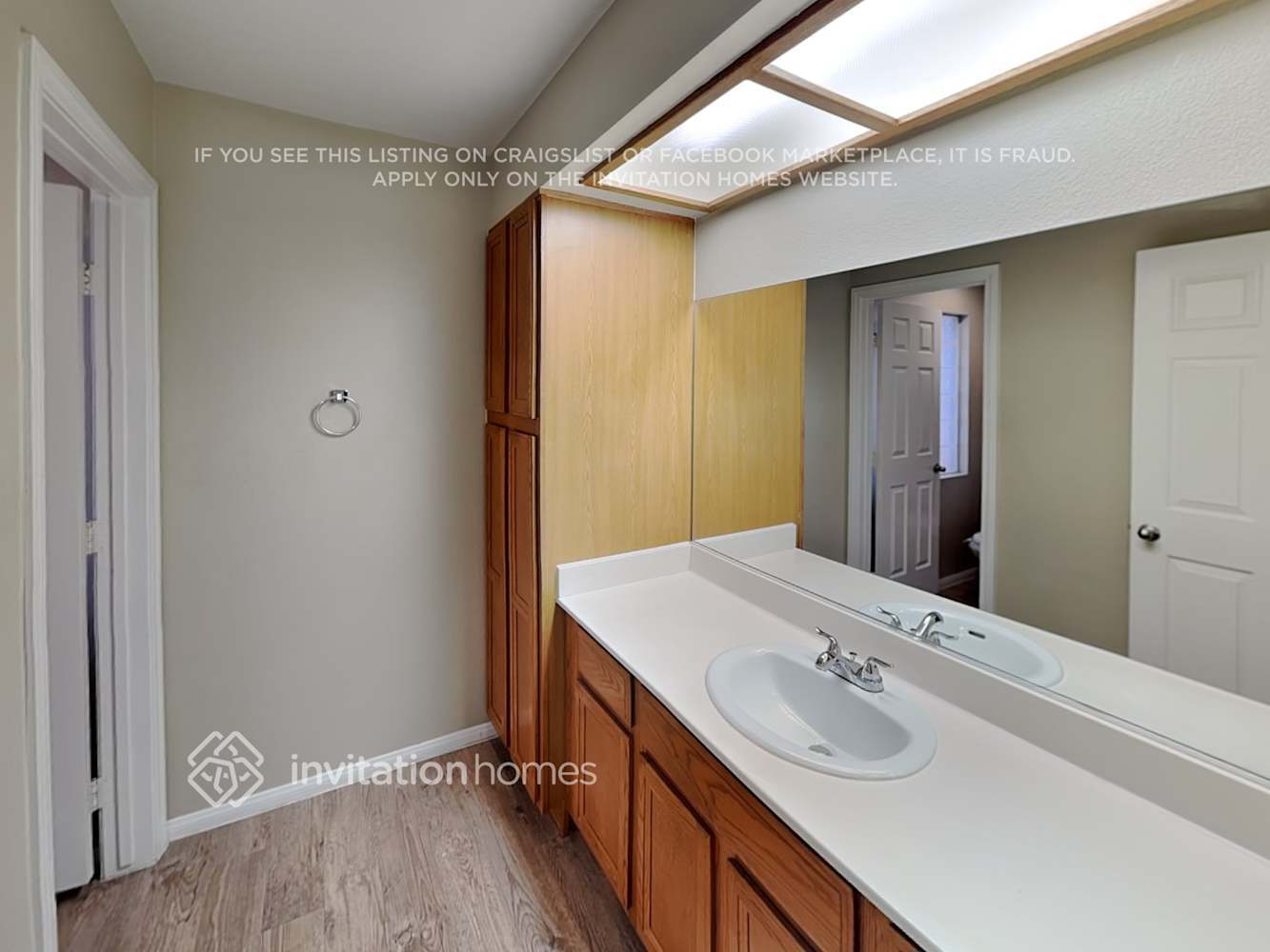 Building Photo - 9425 Deer Lodge Ln