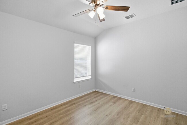 Building Photo - Modern 2023-Built Home | Community Pool, EV Charging & Appliances Included!