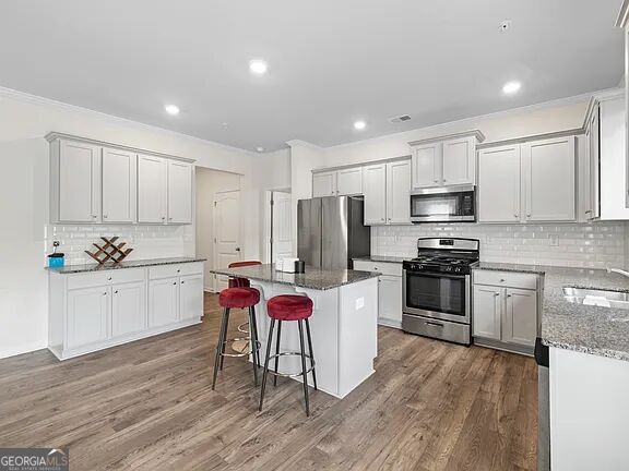 Building Photo - 2725 Piper Dr