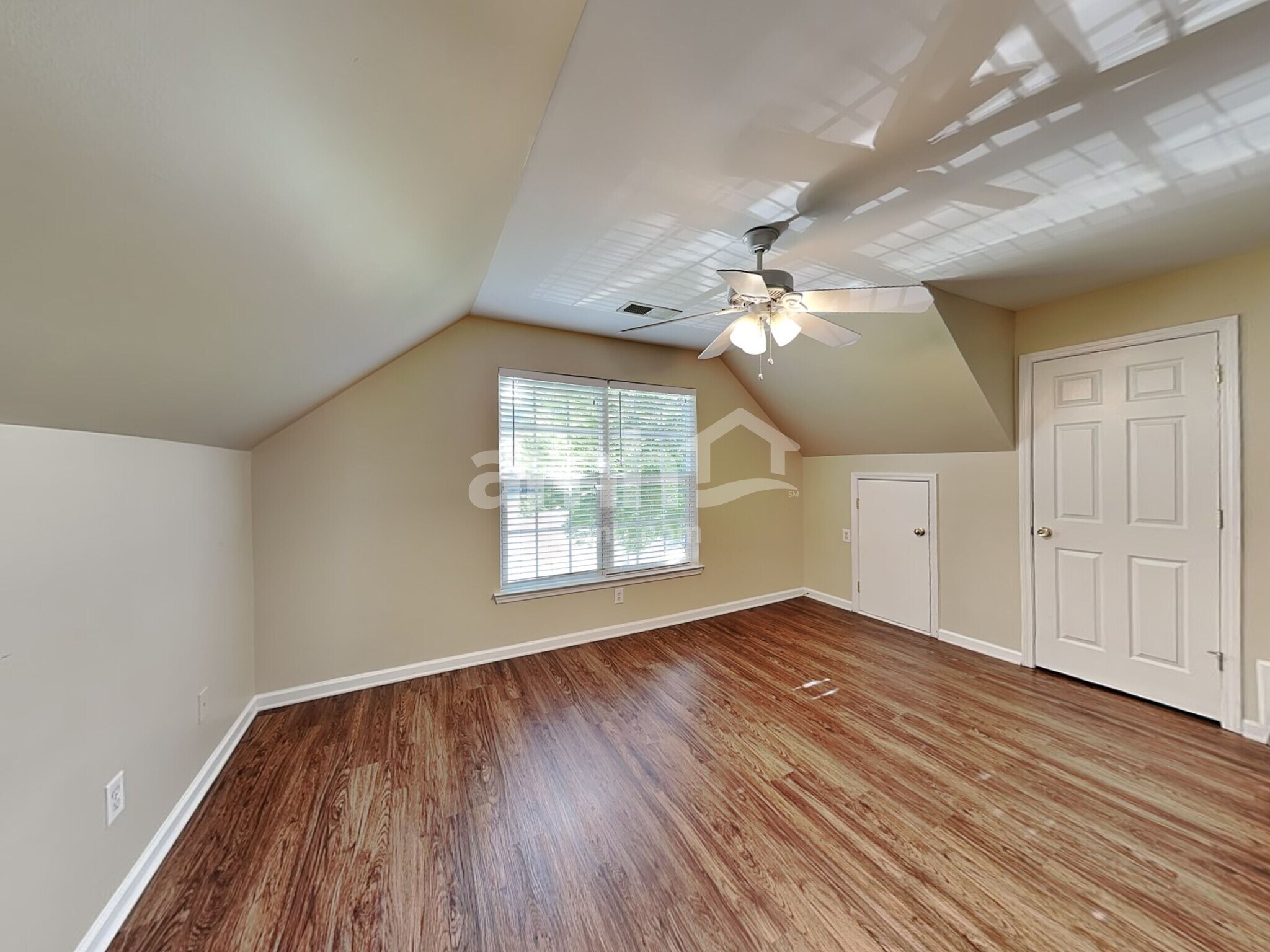 Building Photo - 8207 Abbottsgate Ln