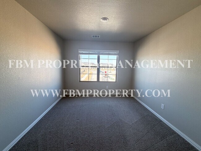 Building Photo - 1777 Refuge Wy
