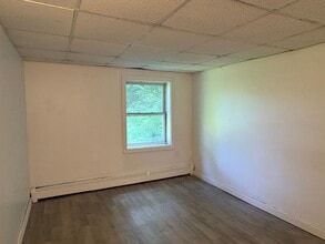 Building Photo - 80 Olive St