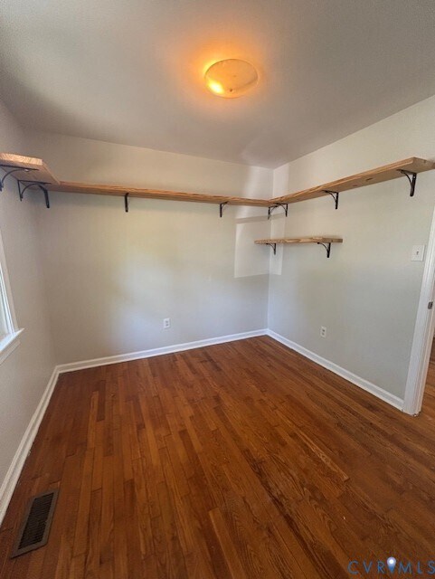 Building Photo - 9721 Drexel Ln